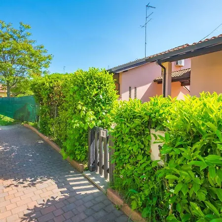 Locazione Turistica Thaiti Apartment *